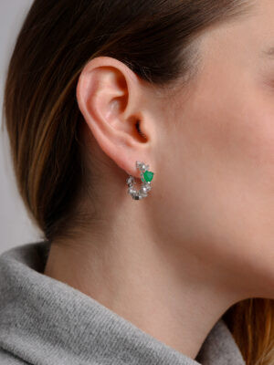Brinco Argola Corações Esmeralda | Prata 925